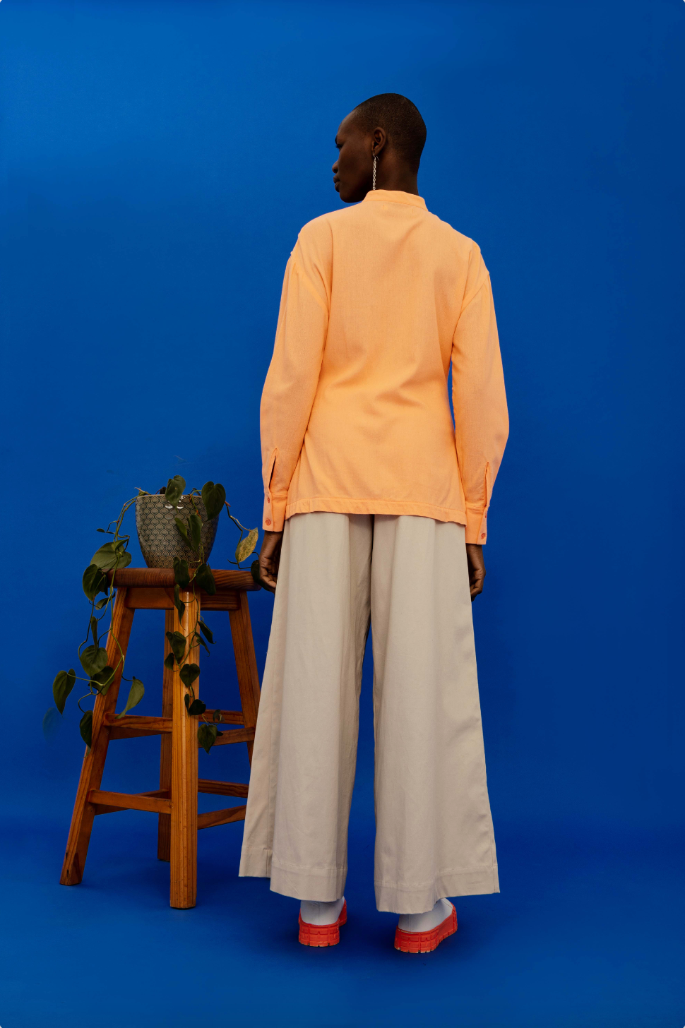 Curve Slit Shirt (ML72 Plain Colours)