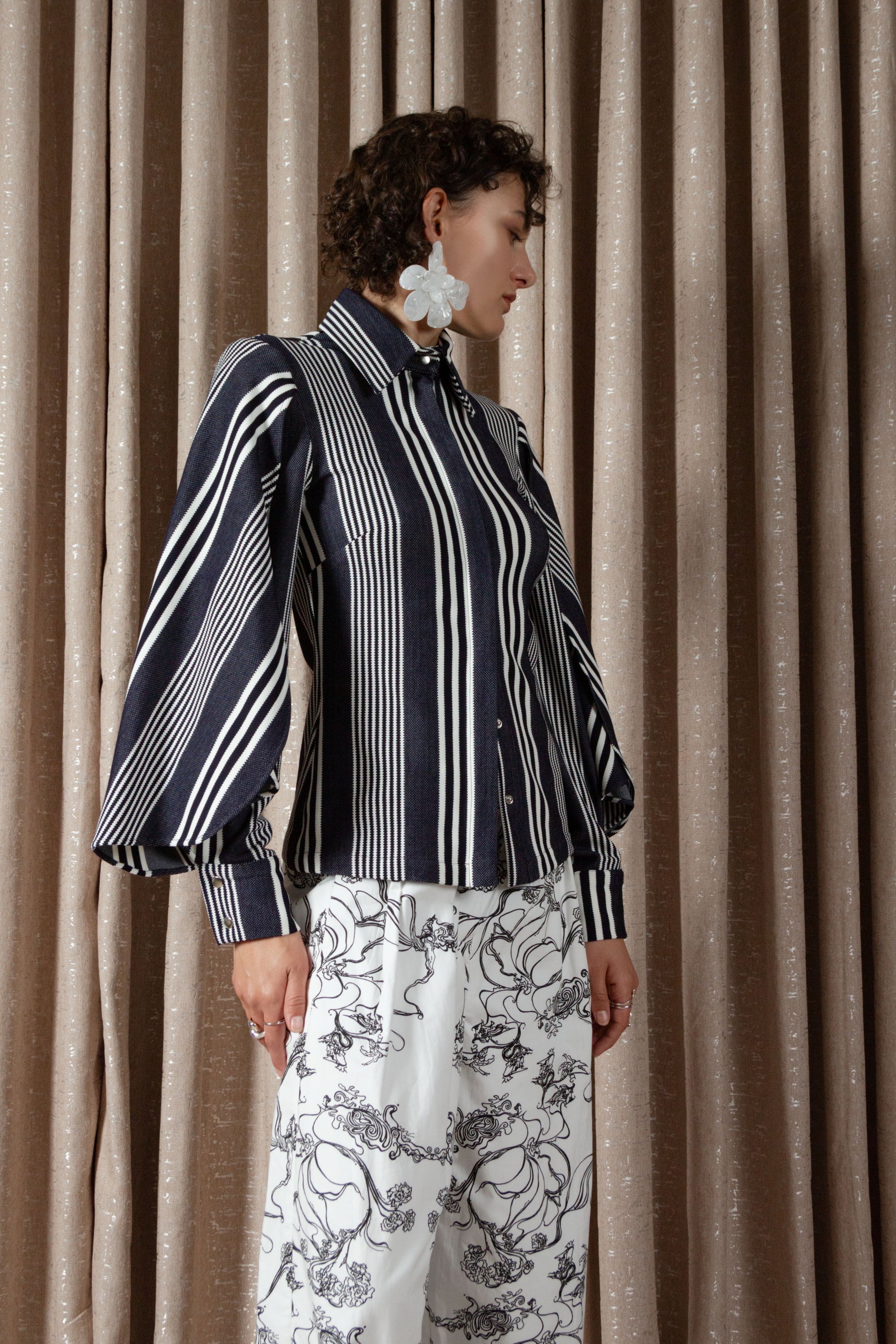 Bold Stripe Petal Sleeve Shirt (ML199)