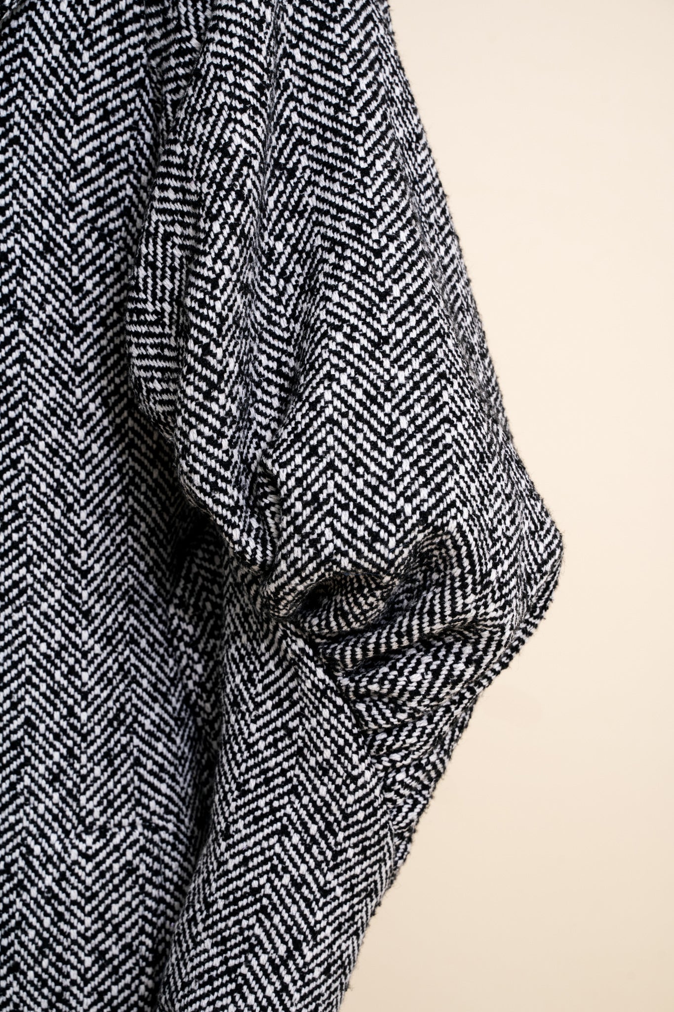 Round Tweed Wool Coat (ML16)